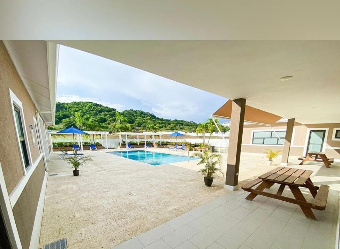 Natty'S Cozy Beach House In Hanover Jamaica Lucea Eksteriør bilde