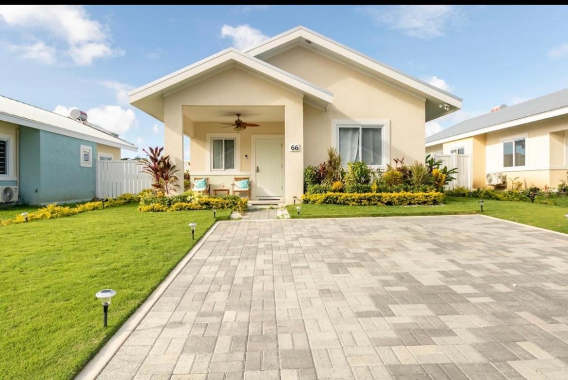 Natty'S Cozy Beach House In Hanover Jamaica Lucea Eksteriør bilde